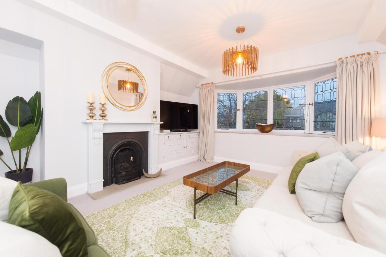 The Tower By Harrogate Serviced Apartments Екстер'єр фото