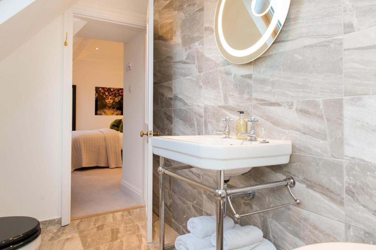 The Tower By Harrogate Serviced Apartments Екстер'єр фото
