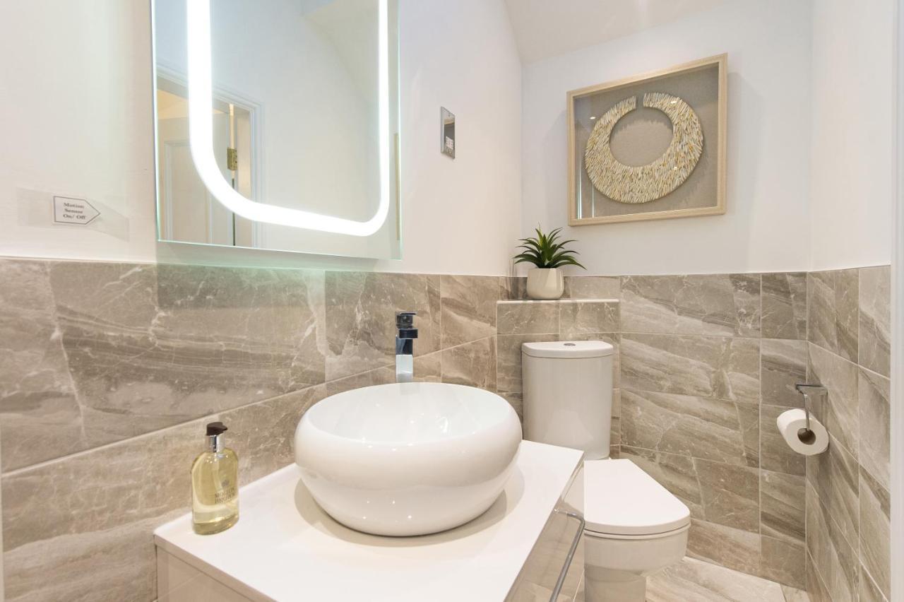 The Tower By Harrogate Serviced Apartments Екстер'єр фото