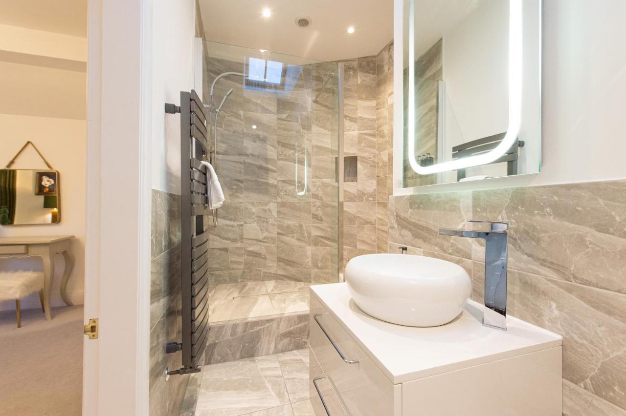 The Tower By Harrogate Serviced Apartments Екстер'єр фото
